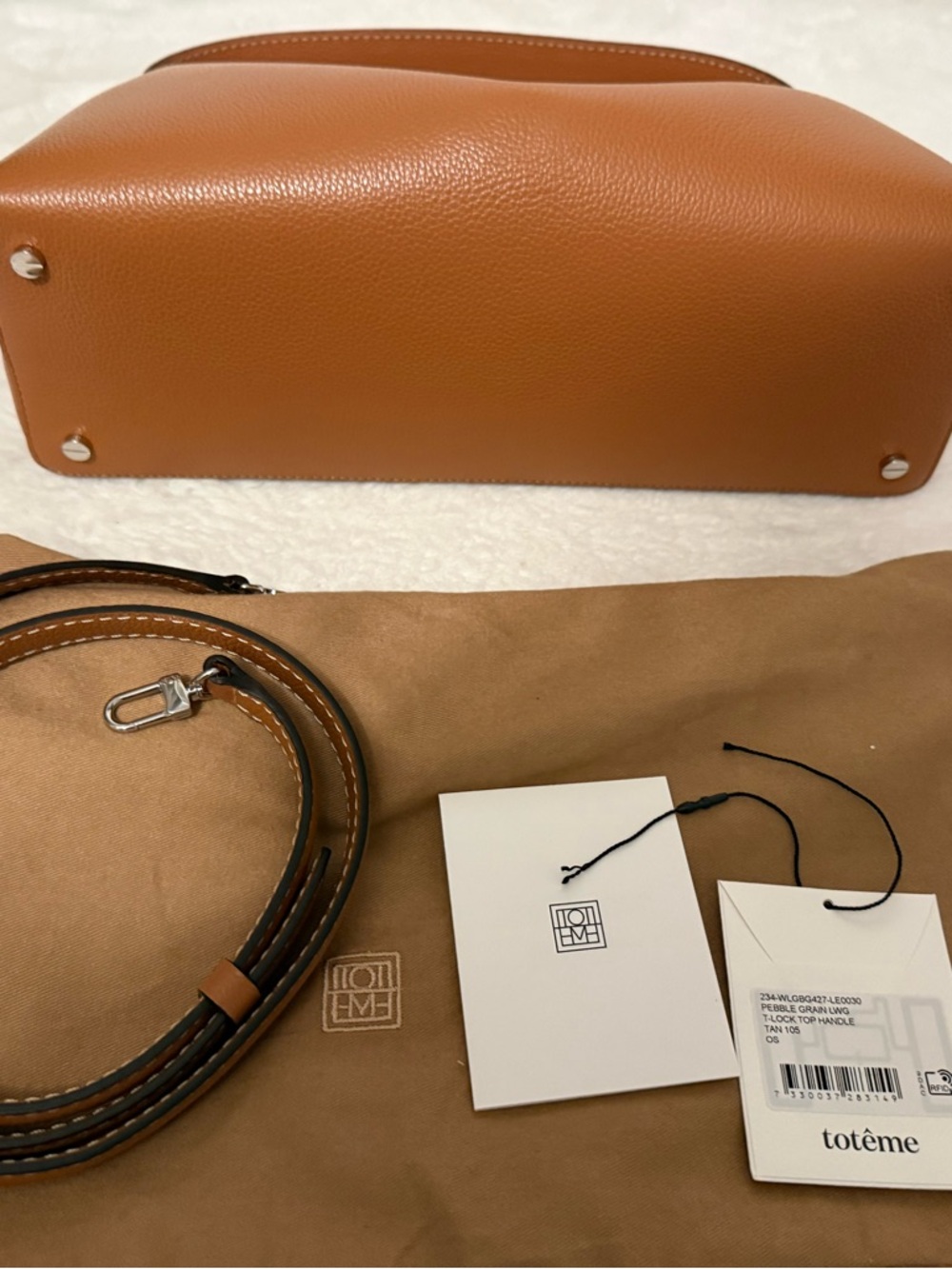 Toteme tan Pebbled Leather Shoulder Bag - Picture 15 of 16